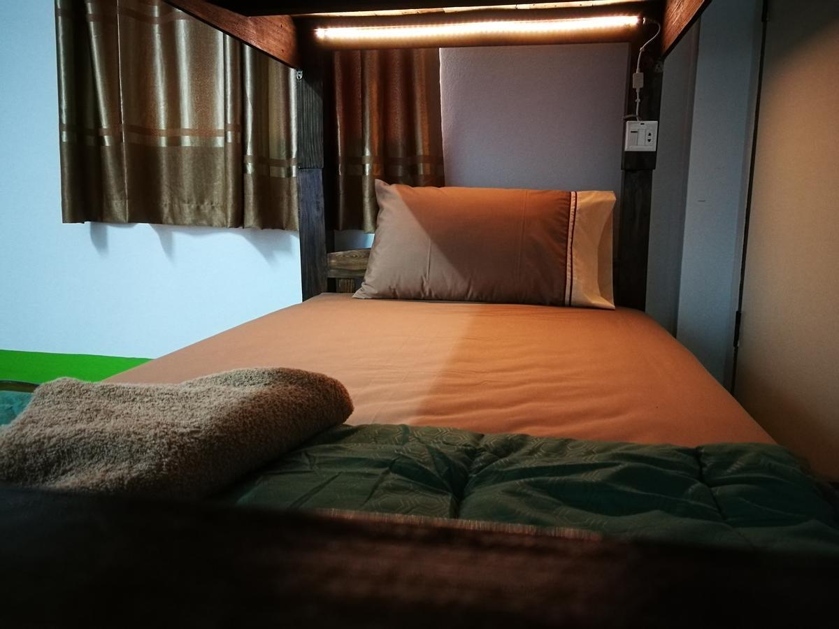 Stay With Jame Hostel Chiang Mai Luaran gambar